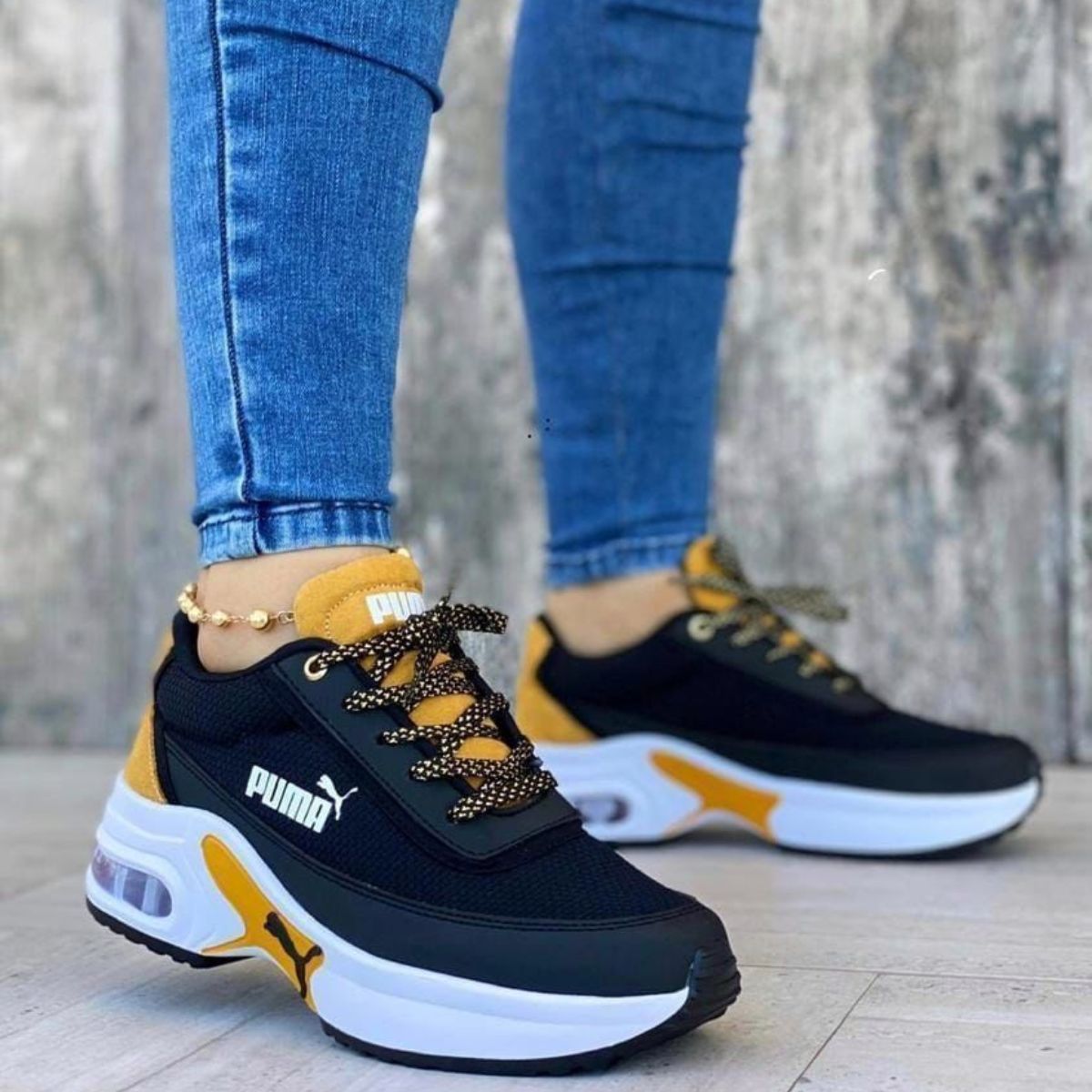 Zapatilla Pasos de Reina